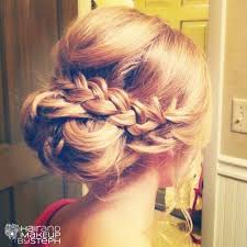 Finding The Perfect Wedding Hairstyle Can Be A Challenge With So Many Options For Brides From Updos To Braids Wedding Hairs Hair Styles Long Hair Styles Hair