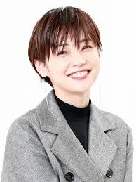 倉科カナの結婚の最新情報は？夫の候補は竹野内豊？ 倉科カナさんは現在32歳ですので、そろそろ年齢的に結婚をされるのではないかという噂もあるようです。 倉科カナさんと今まで結婚の噂が立った男性は、 竹野内豊さん がいらっしゃいますね。 Ccbqdhb3ki9gtm