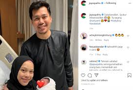 Selepas sehari diijabkabulkan sebagai suami isteri, pelawak jep (sepahtu) dan sari yanti mengelak untuk ditemubual wartawan. Jep Sepahtu Sari Yanti Selamat Timang Anak Ketiga Viral Meletop