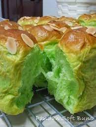 Pandan Soft Buns Posted By Mamafami Ingredients 500g High Protein Flour 50g Milk Powder 250ml Chilled Bread Recipes Sweet Best Bread Recipe Soft Bread Recipe
