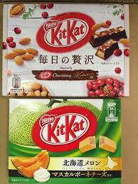 Kit Kat From Japan Hokkaido Melon And One With Cranberries And Nuts Comida