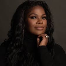 Debra Winans's Instagram, Twitter & Facebook