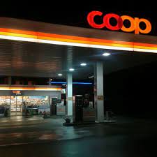 photos at coop pronto gas station in magenwil
