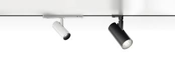 Including memory function (double click) and soft start. Artemide Vector Track 230v
