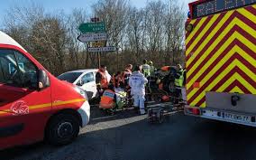Pour cette raison, à partir d'aujourd'hui nous considérerons que les livraisons sont effectuées le jeudi de chaque semaine, et non plus le dimanche. Fontenay Tresigny Un Automobiliste Heliporte Apres Un Accident Sur La N4 Le Parisien
