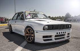 White Car Bmw White Drift Car E30 1080p Wallpaper Hdwallpaper Desktop White Car Bmw 3 Series Bmw