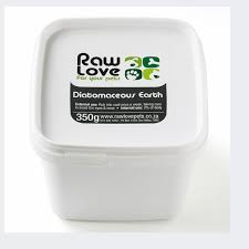So, not only can your dogs and cats use this special powder, but you too. Diatomaceous Earth For Dogs Cats Raw Food Diet Raw Love Pets