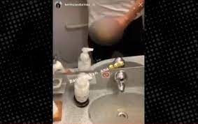 Video kerimcan durmaz'a mı ait olduğu henüz bilinmiyor. Kerimcan Durmaz Dan Igrenc Video Cinsel Organini Gosterdi Haberi