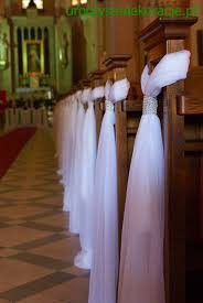 Simple Pew Decorations For Weddings Wedding Church Aisle Wedding Pews Wedding Pew Decorations