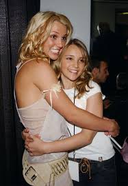 Britney spears does cartwheels as she fans are convinced spears' messages was aimed at her sister in particular, and didn't hold back in suggesting so when commenting on the instagram photo. Mutter Mit 17 Jamie Lynn Spears Setzt Sich Dafur Ein Promiflash De
