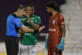 Las alineaciones de los ambos equipos han sido publicadas. Cali Vs Velez Polemicas Decisiones En Contra De Cali En Sudamericana Antena 2