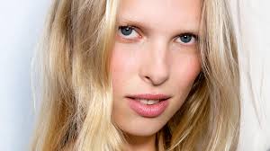 Don T Start Self Tanning At Home Without These Diy Tips Stylecaster