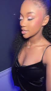 Shauna Temple's Instagram, Twitter & Facebook