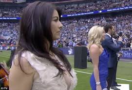 Pranzo tra i cocozza e i d amore dal film toto fabrizi e i giovani d oggi. Fa Cup Final Up For The Cups Opera Singer From Royal College Of Music And Her Very Risque Low Cut Dress At Wembley Daily Mail Online