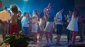 There are a number of scenes from luca guadagnino's recent masterpiece call me by your name that have stuck in viewers minds long after leaving the theaters with. Shoes Converse Vintage Worn Hand Oliver Armie Hammer In Call Me By Your Name Movie