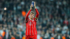 Thomas muller is a forward and is 6'1 and weighs 163 pounds. Thomas Muller Extends Contract With Bayern Until 2023