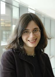 Study of molecular networks earns prize for core member