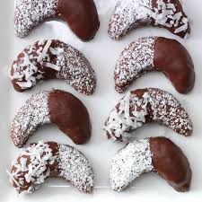 Almond crescents are a very basic tea cookie recipe. Chocolate Almond Crescents