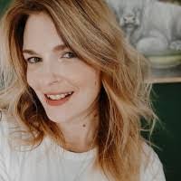 Tara Mcfarland's Instagram, Twitter & Facebook