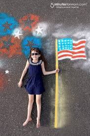 How To Spray Chalk An American Flag 5 Minutes For Mom In 2020 Chalk Photography Spray Chalk Chalk Art