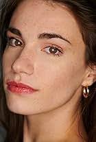 Ashlynn Cox's Instagram, Twitter & Facebook