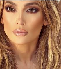 Anna Sciamanna's Instagram, Twitter & Facebook