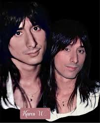 Steve's eyes are piercing! Like he's looking right at us.