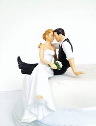 Wedding Cake Toppers Assorted Colours Bride And Groom Sitting Standing Wedding Decoration Present Cake Topper 10 Amazon Co Uk Kitchen Home