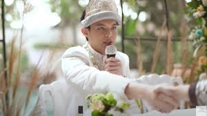 Aplikasi lagu sepertiga malam rey mbayang offline tanpa kuota dan gratis full album untuk memutar musik viral sepertiga malam offline viral terbaru 2020, mudah digunakan dan ringan untuk memutar mp3 sepertiga malam rey mbayang viral terbaru 2020.kumpulan lagu dari rey mbayang secara. Download Mp3 Lagu Di Sepertiga Malam Rey Mbayang Lengkap Dengan Lirik Dan Video Klipnya Tribunnews Com Mobile