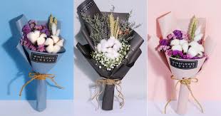 Flowers are one of those gifts which are fit for almost every important occasion, so it's not surprising if. You Can Now Buy Dried Bouquets From A Vending Machine At Raffles City B1 Mothership Sg News From Singapore Asia And Around The World