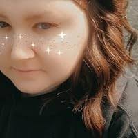 Penny Moss's Instagram, Twitter & Facebook