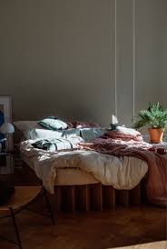 Doch halten sie auch, was sie versprechen? Das Nachhaltige Bett 2 0 Aus Wellpappe Redecorate Bedroom Room Inspiration Indie Room