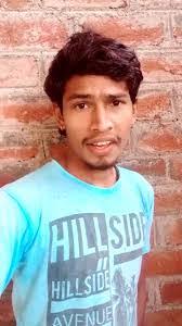 Kari Raman's Instagram, Twitter & Facebook