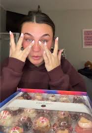 Unboxing Valentine's Day Treats from Baked by Melissa