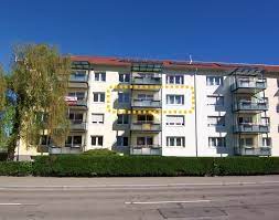 Immer mehr menschen setzen sich frühzeitig mit dem leben und wohnen im alter auseinander. 3 Zimmer Wohnung Zu Vermieten Tramplerstrasse 77 77933 Lahr Lahr Schwarzwald Mapio Net