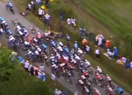 Spectator causes crash at tour de france 00:54. Nbkzh Riljnf9m
