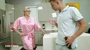 Fucking my Remote Control Step-Mom with Huge Tits - Cory Chase - XNXX.COM