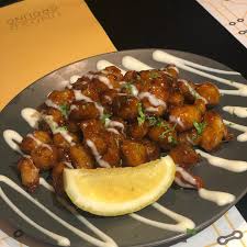 مطعم تحت الارض في دبي سعودي بينج