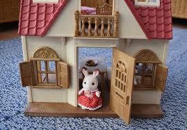 Town series has a elegant, sophisticated style. Das Tolle Sylvanian Families Starter Hause Mit Einer Schonen Verlosung Fur Euch Zuckersusse Apfel Kreativer Familienblog Und Reiseblog