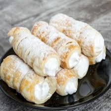 C Est Un Endroit Rare Dans L Eurometropole La Table De L Asie A Ouvert Ses Portes Il Y A Quelques Mois A L Entree D Recette Afghane Roule Feuillete Feuillete