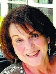 Kimberly Toups's Instagram, Twitter & Facebook