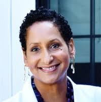 Lisa Gilford's Instagram, Twitter & Facebook