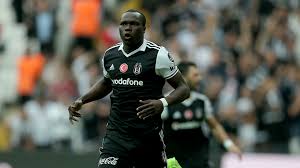 Beşiktaş wallpaper @bjkwallpaperr beşiktaş, i̇stanbul. 36 Year Old Eto O Outscoring Fellow Cameroonian Aboubakar Goal Com