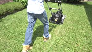 Peak power+™ technology delivers the power & performance of gas without the noise, fuss and fumes. Review Ego Power Battery Powered Lawn Mower Takes Much Of The Pain Out Of Mowing The Lawn Electrek