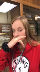 eva barker (@evaaabarkee)