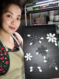 Ladies Painting Set with miniatures colour containers