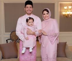 Nur fazura, 34, sah bergelar isteri kepada fattah amin hanya dengan sekali lafaz sekitar jam 9.50 malam dalam majlis yang. Video Kahwin Fazura Fattah Kembali Tular Netizen Bimbang Ada Pihak Koyak Media 96 Times