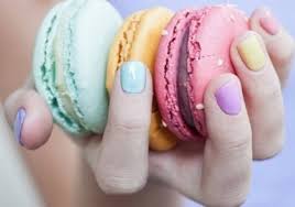احدث مناكير ازرق سماوي فاتح و غامق 2019 The Latest Light And Dark Blue Nail Polish صور المانكير السماوي Pastel Nails Pastel Nail Polish Nail Candy