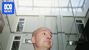 Secret jail manoeuvre: Robertson stares down union