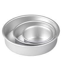Aluminum Round Cake Pans 3 Piece Set With 8 6 And 4 Cake Pans Joann In 2020 Round Cakes Cake Pans Round Cake Pans